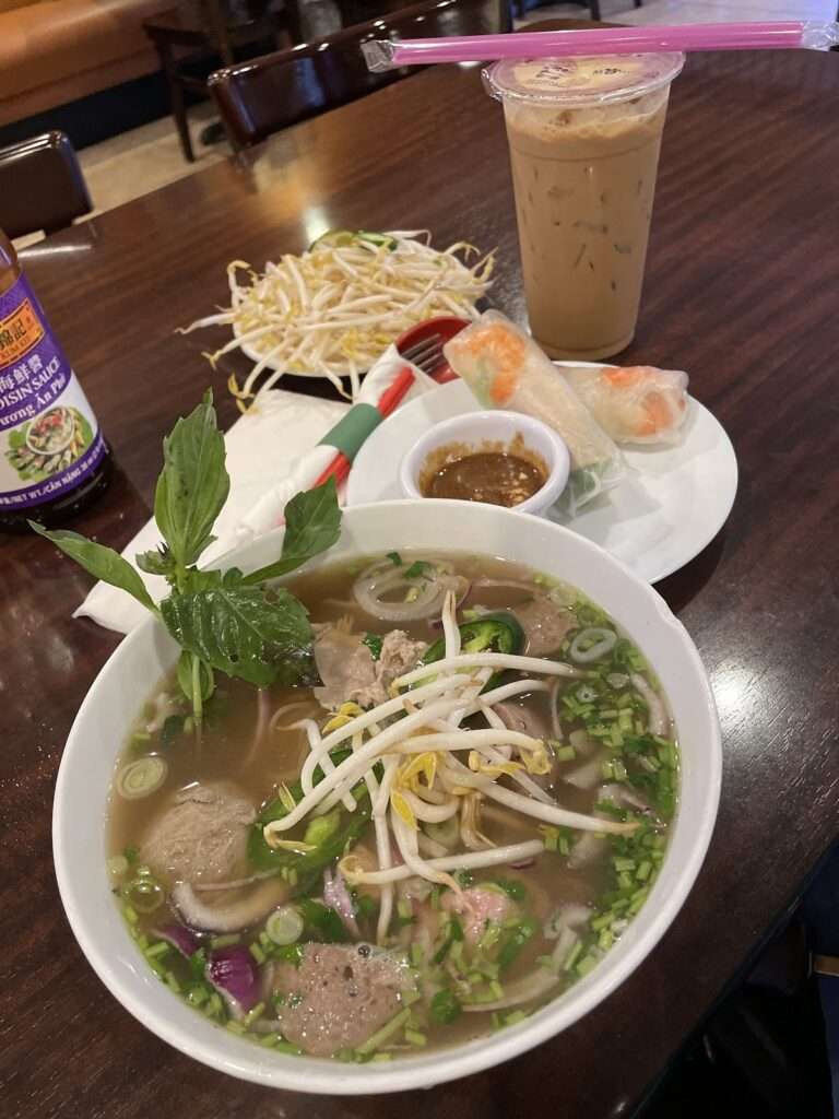 Lotus Pho ( Lotus Cafe ) photo 3